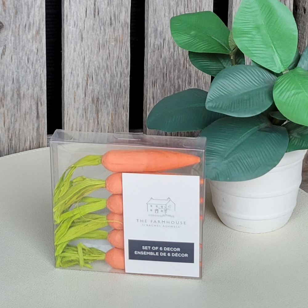 The Farmhouse Wooden Carrot Decor Set of 6 - Picture 5 of 5